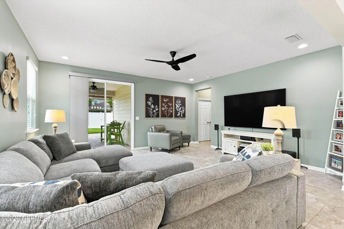 Photo of 7068 FLEUR COVE Drive