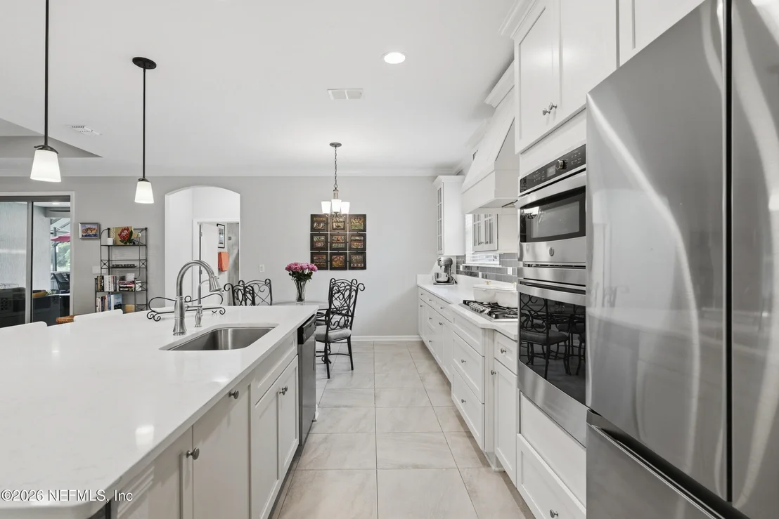Photo of 24 GREENVIEW Lane