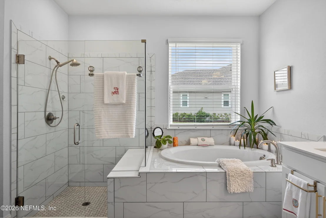 Photo of 85491 FALL RIVER Parkway