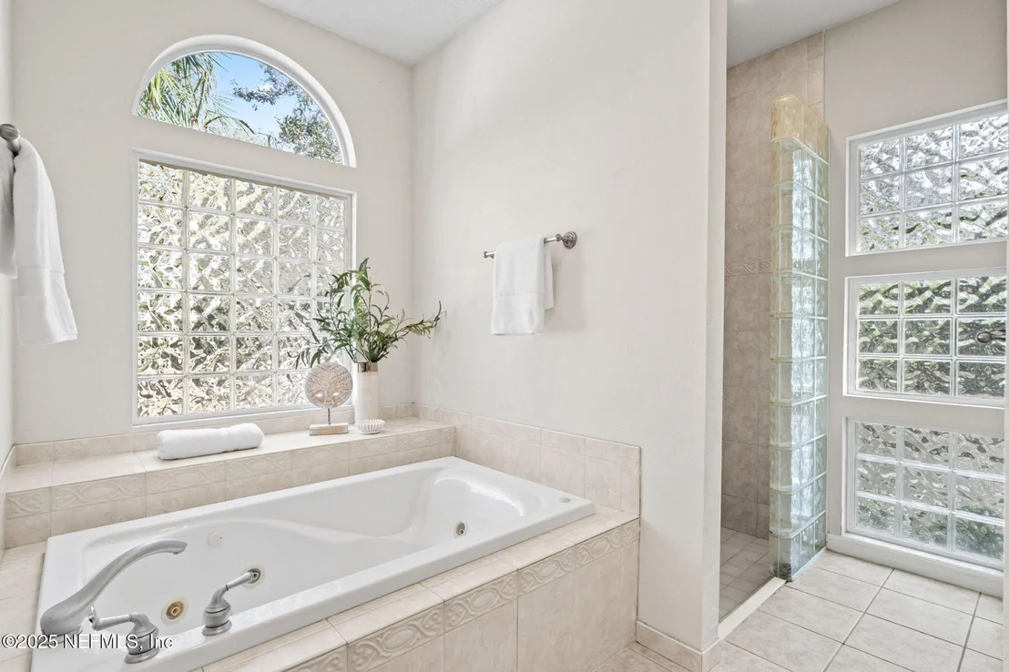 Photo of 105 SPANISH OAKS Lane