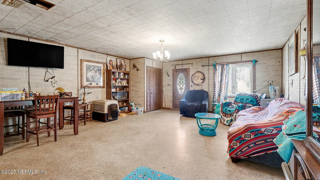 Photo of 130 LAKEVIEW Way