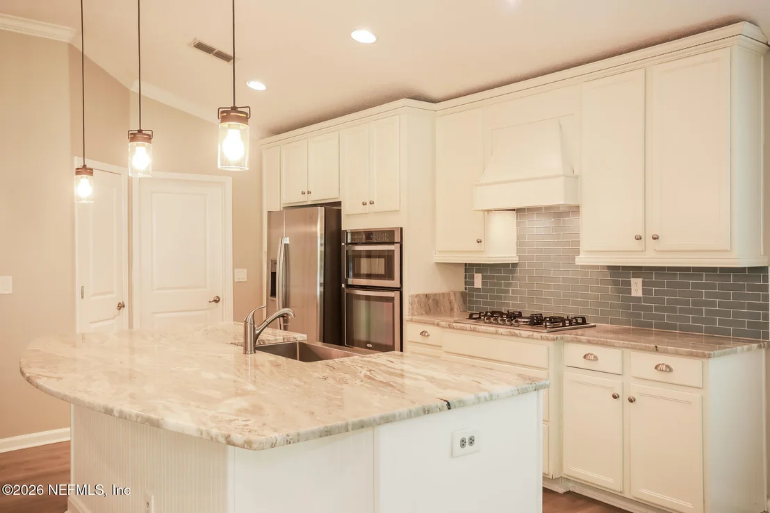 Photo of 236 ELLSWORTH Circle