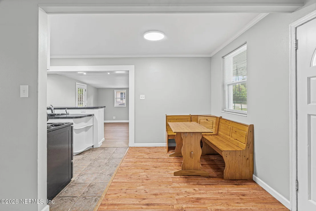 Photo of 215 HILLTOP Drive