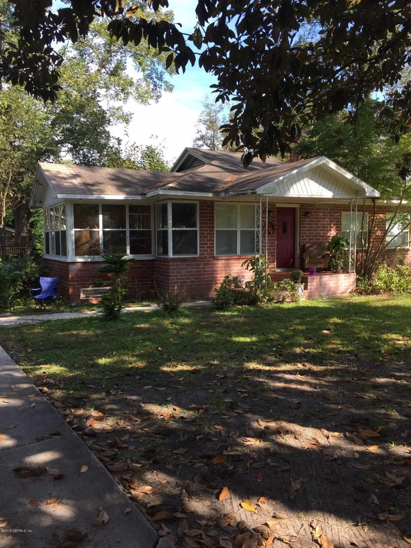 Photo of 2649 COMMUNITY Road