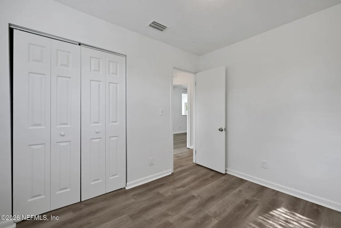 Photo of 2305 JAYSON Avenue