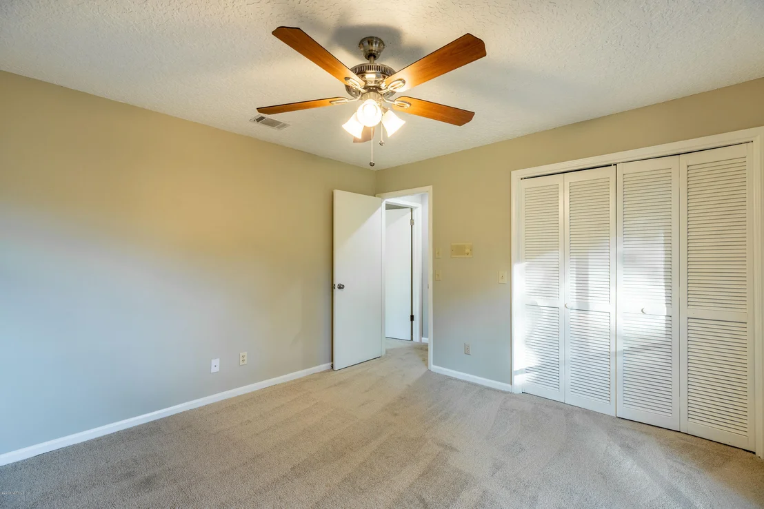 Photo of 4847 MARINERS POINT Drive