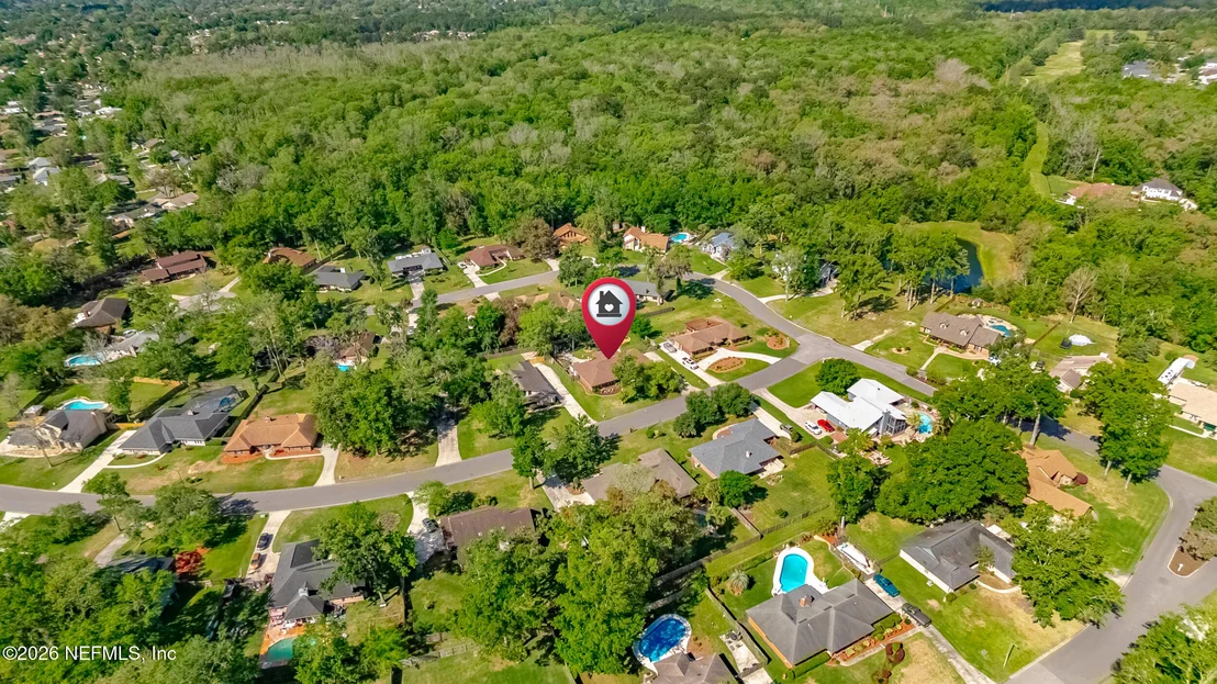 Photo of 752 CAMERON Drive