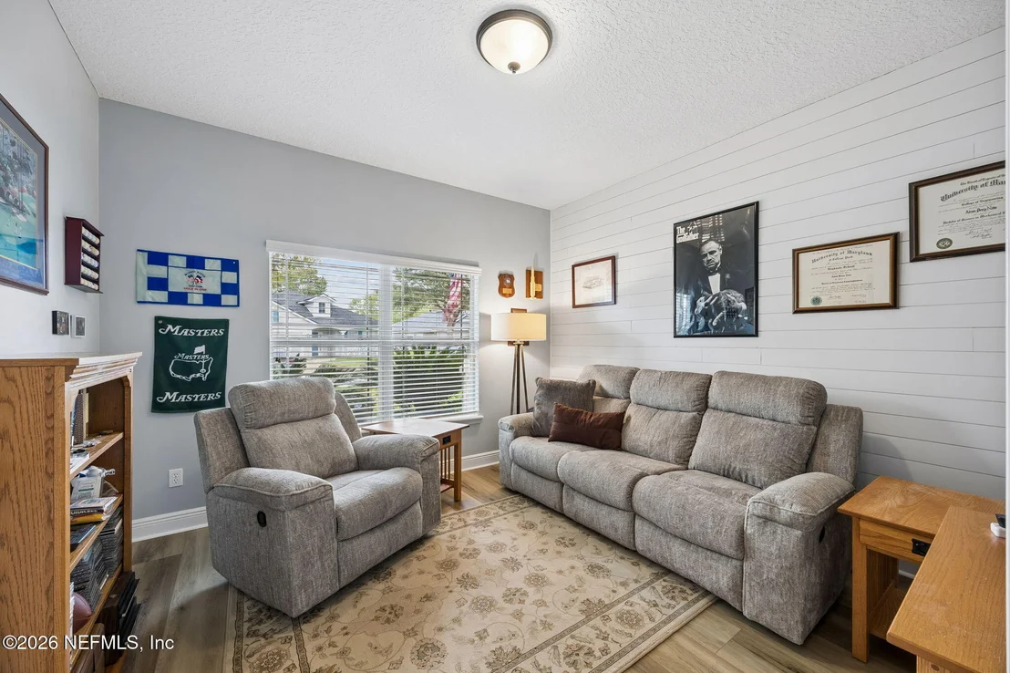 Photo of 1884 CROSS POINTE Way
