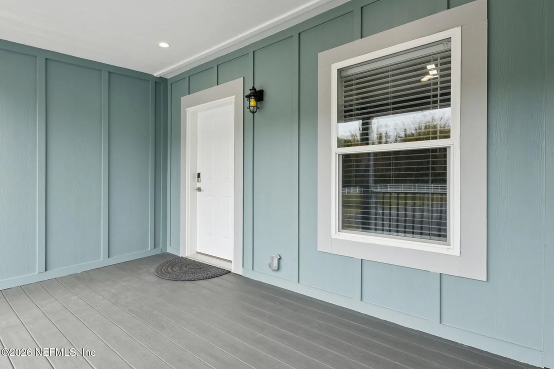 Photo of 208 LAKE GEORGE POINT Drive