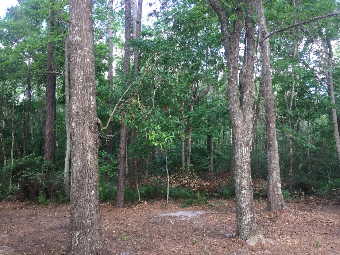 Photo of 952 LONG LAKE Drive