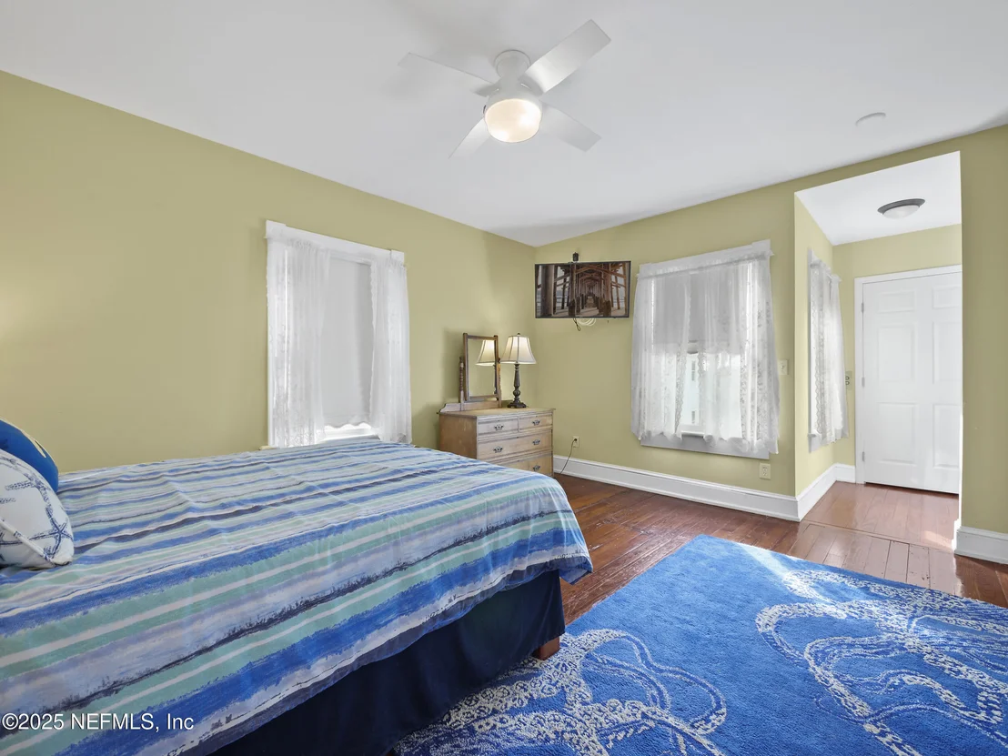 Photo of 66 WEEDEN Street