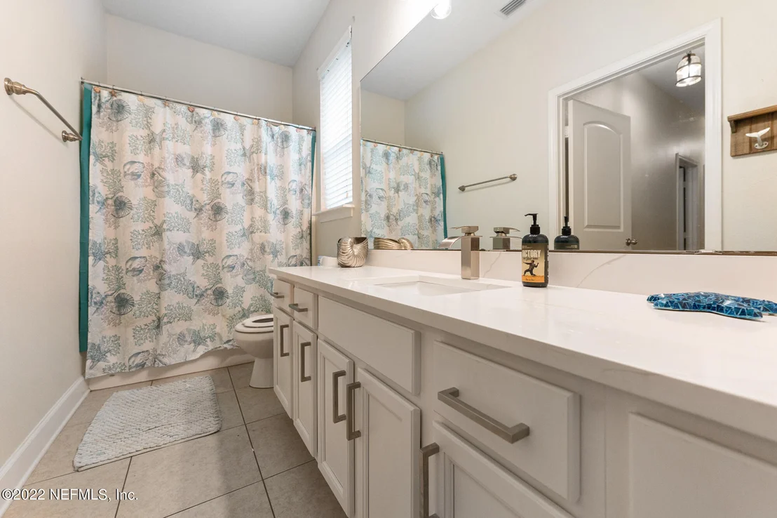 Photo of 120 N ATHERLEY Road