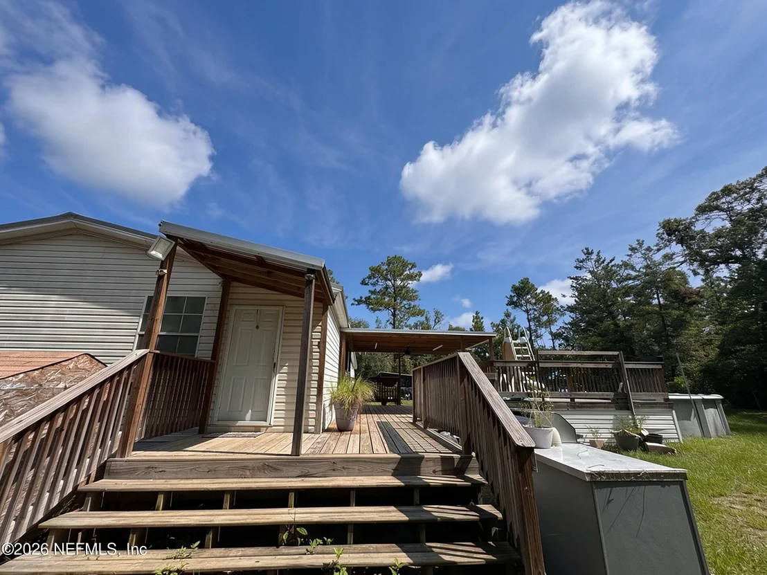 Photo of 116 EARL Avenue