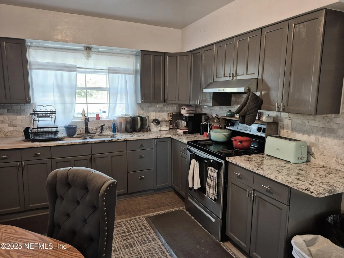 Photo of 282 BYRD Road