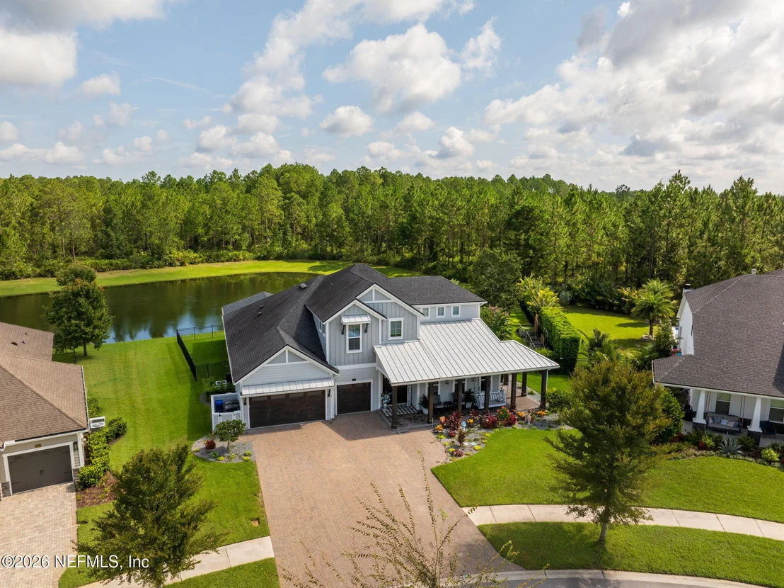 Photo of 681 GLENNEYRE Circle