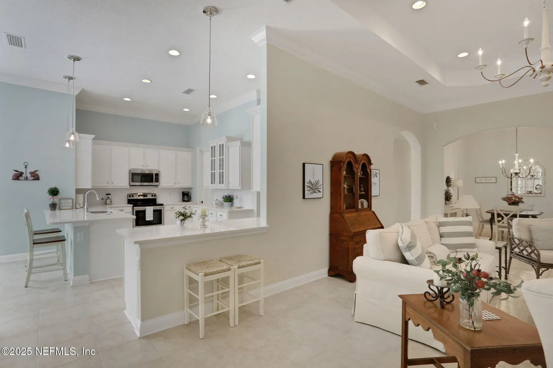 Photo of 1624 SUGAR LOAF Lane