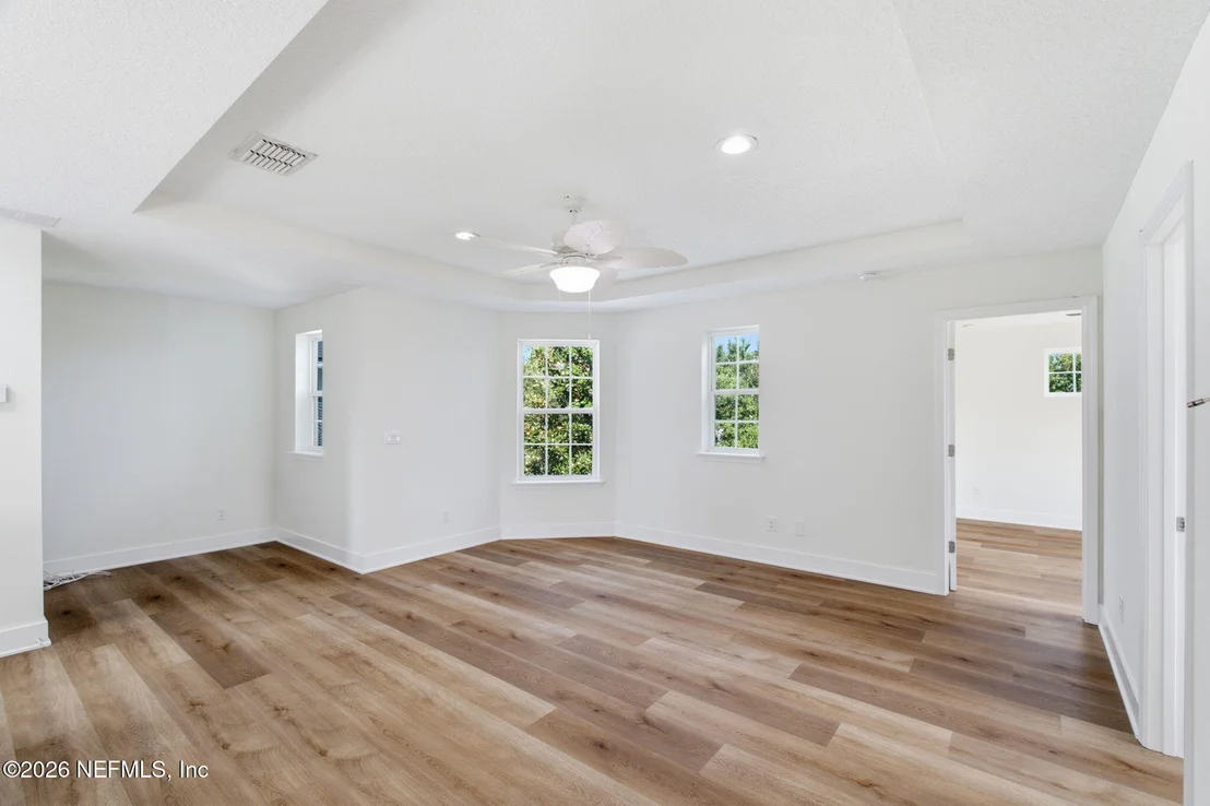 Photo of 620 HOWLAND Drive