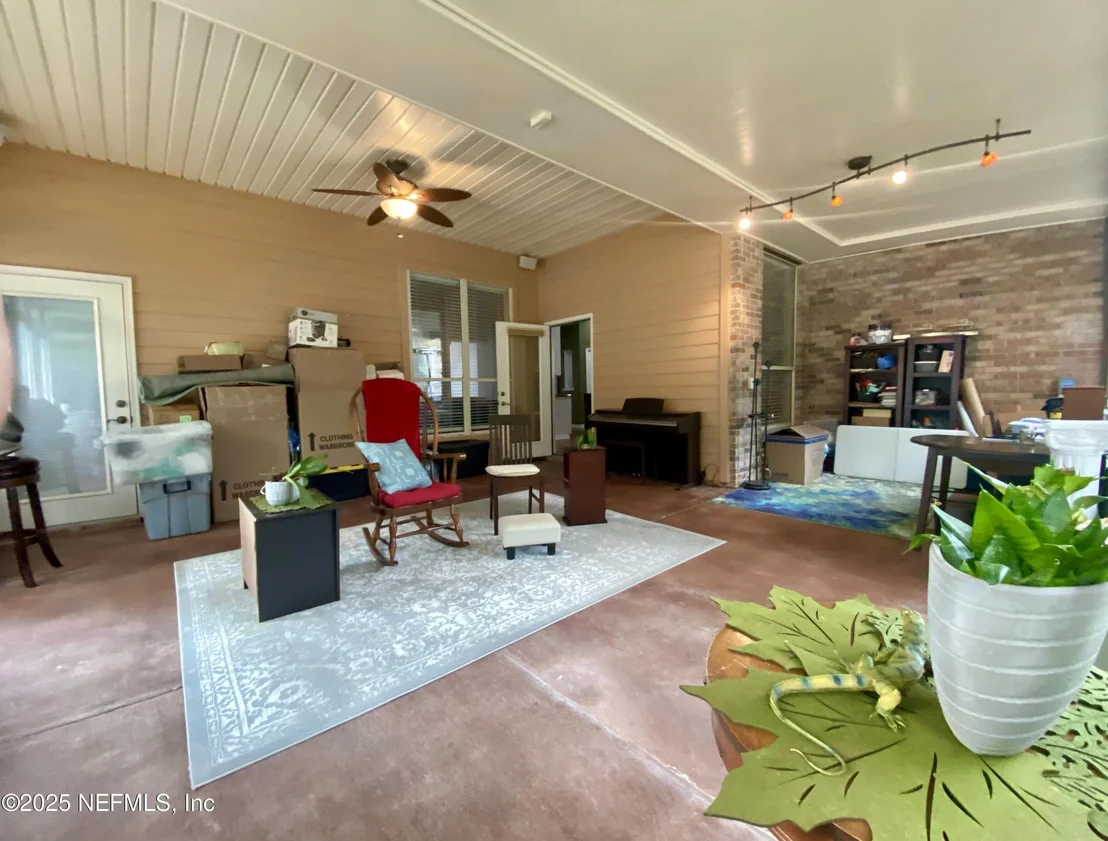 Photo of 4511 MAINMAST Lane