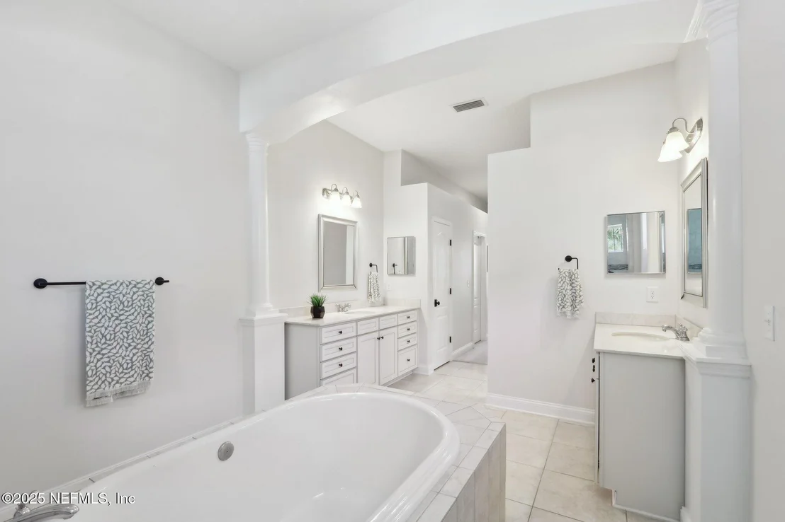 Photo of 212 CORNWALL Drive