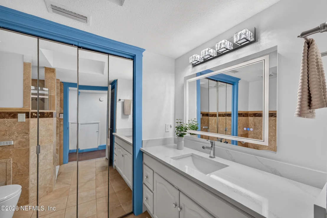 Photo of 13062 MANDARIN Road