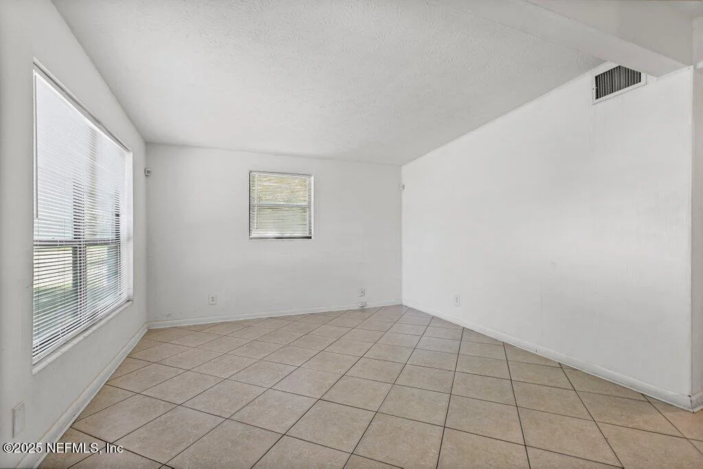Photo of 1004 MAYNARD Street