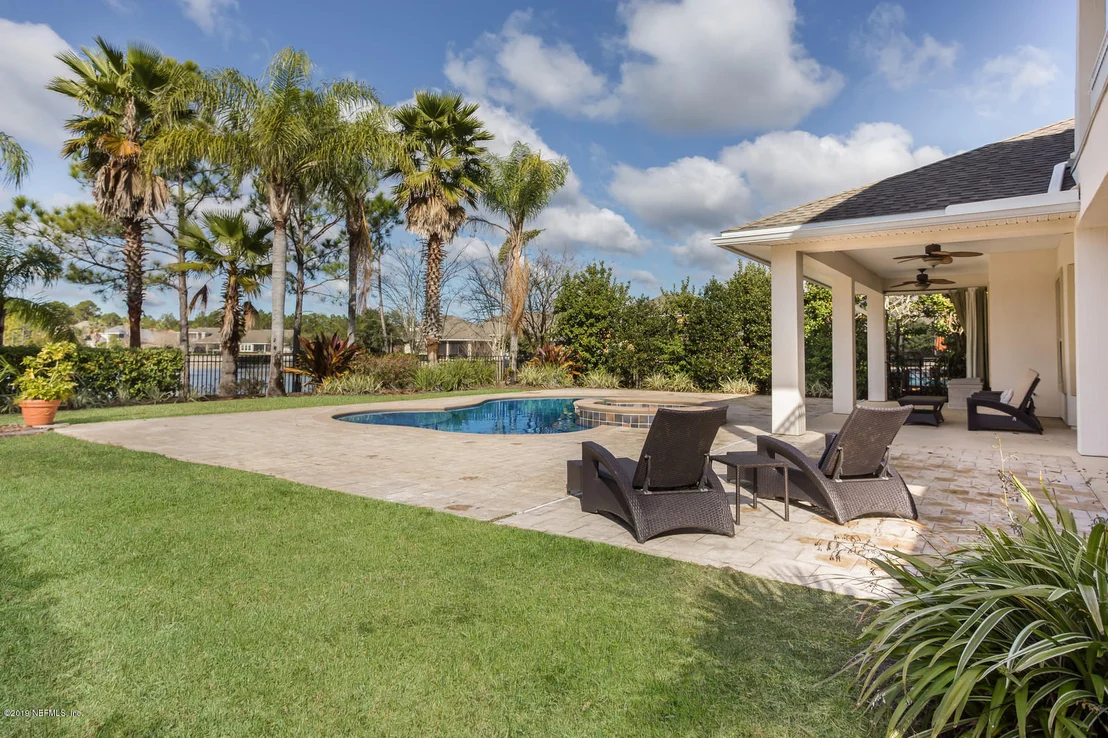 Photo of 147 LA MESA Drive