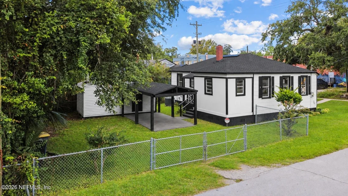 Photo of 703 KING Street