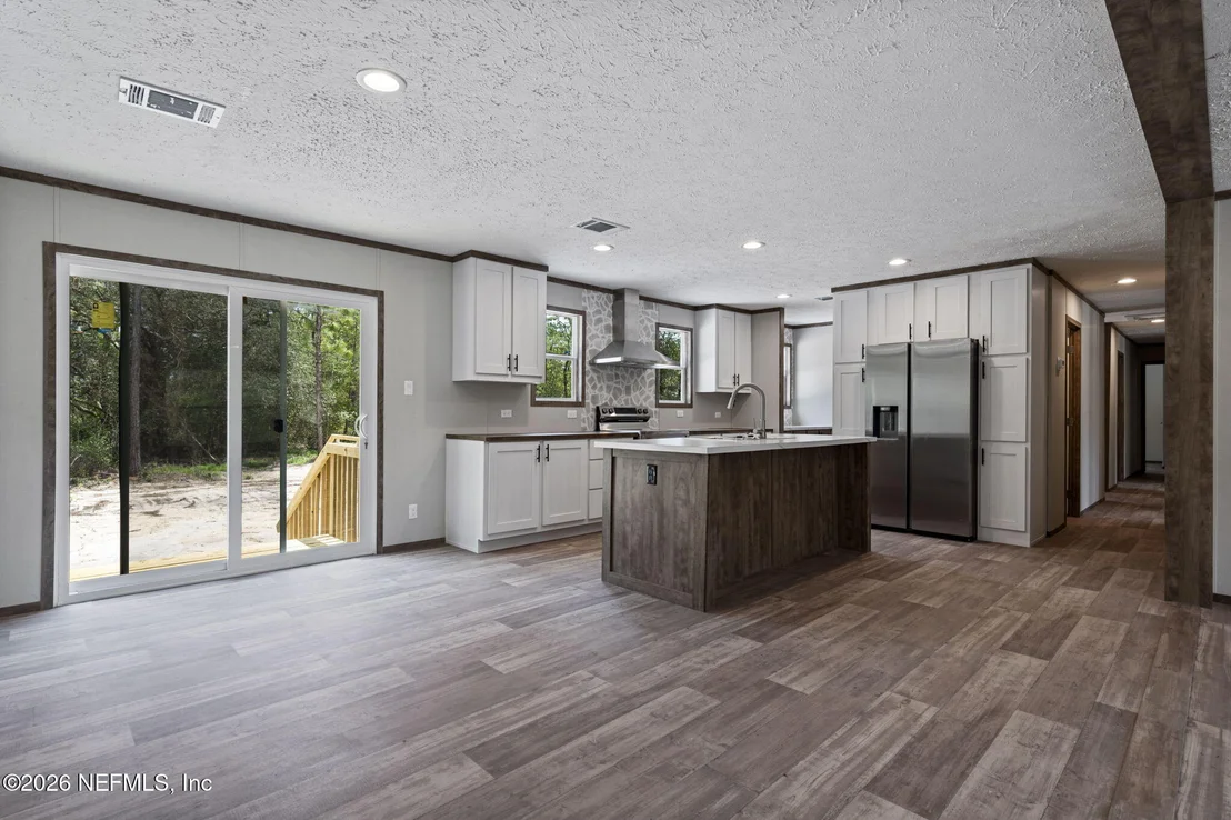 Photo of 7607 OAK FOREST Road