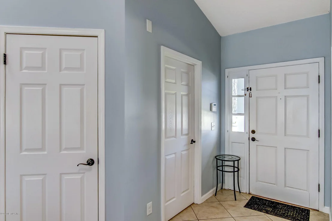 Photo of 3143 ROUNDHAM Lane