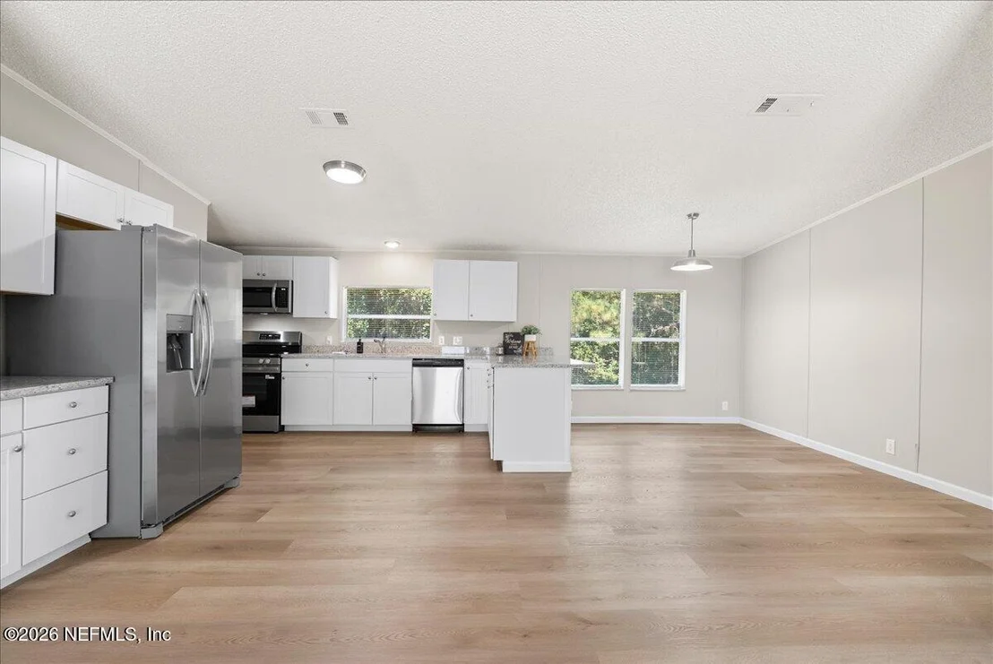 Photo of 167 PEPPERMINT Avenue
