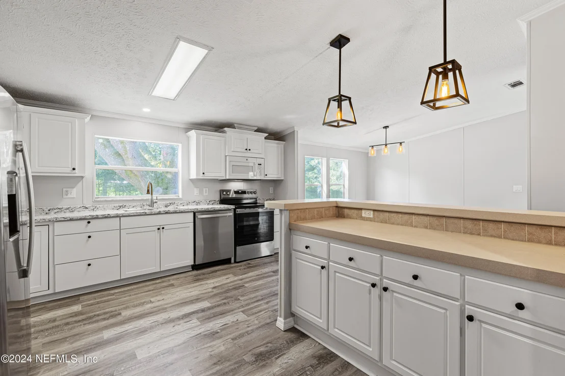 Photo of 3994 SUZANNE Drive