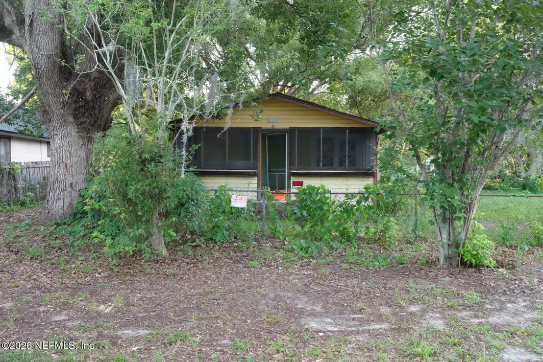 Photo of 2371 JAYSON Avenue