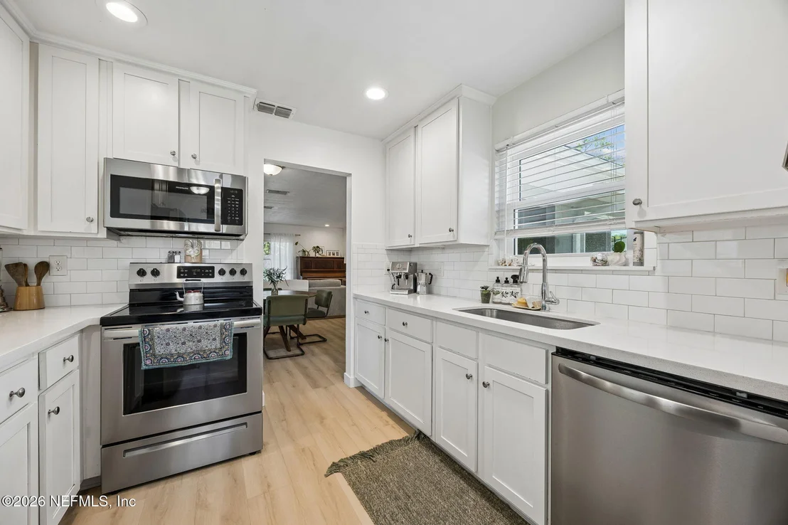 Photo of 455 IREX Road