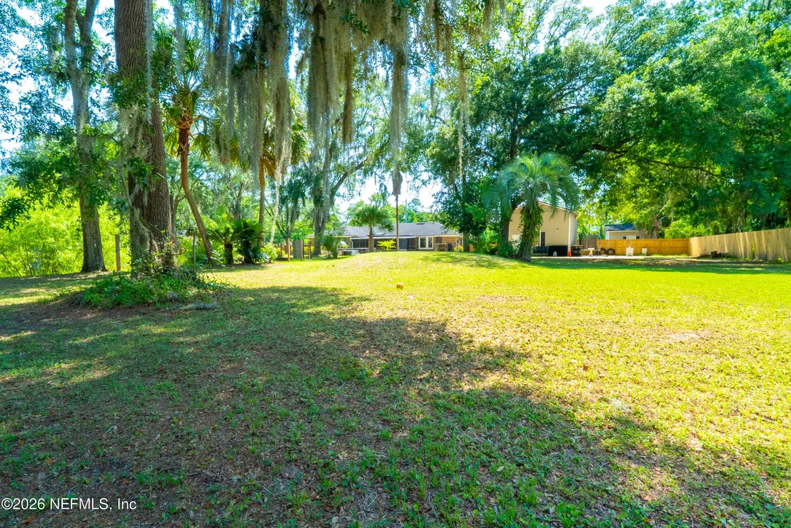 Photo of 1701 JONES Road