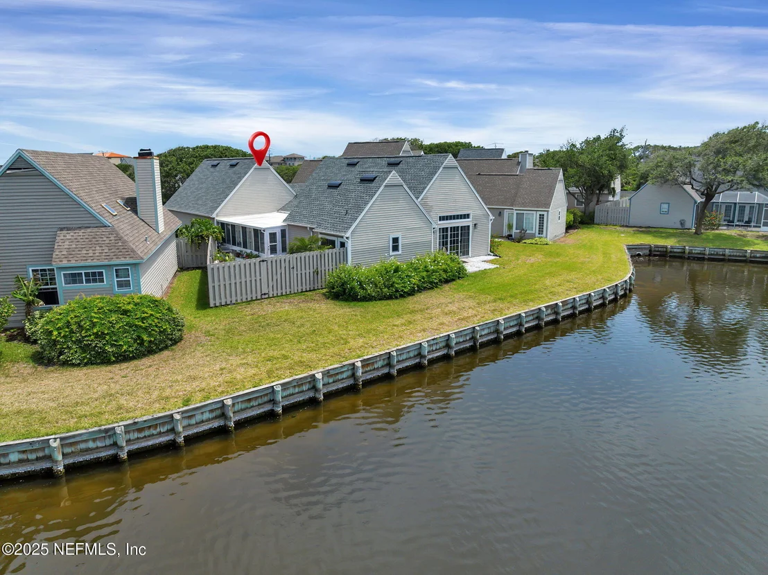 Photo of 107 HAMMOCK Circle