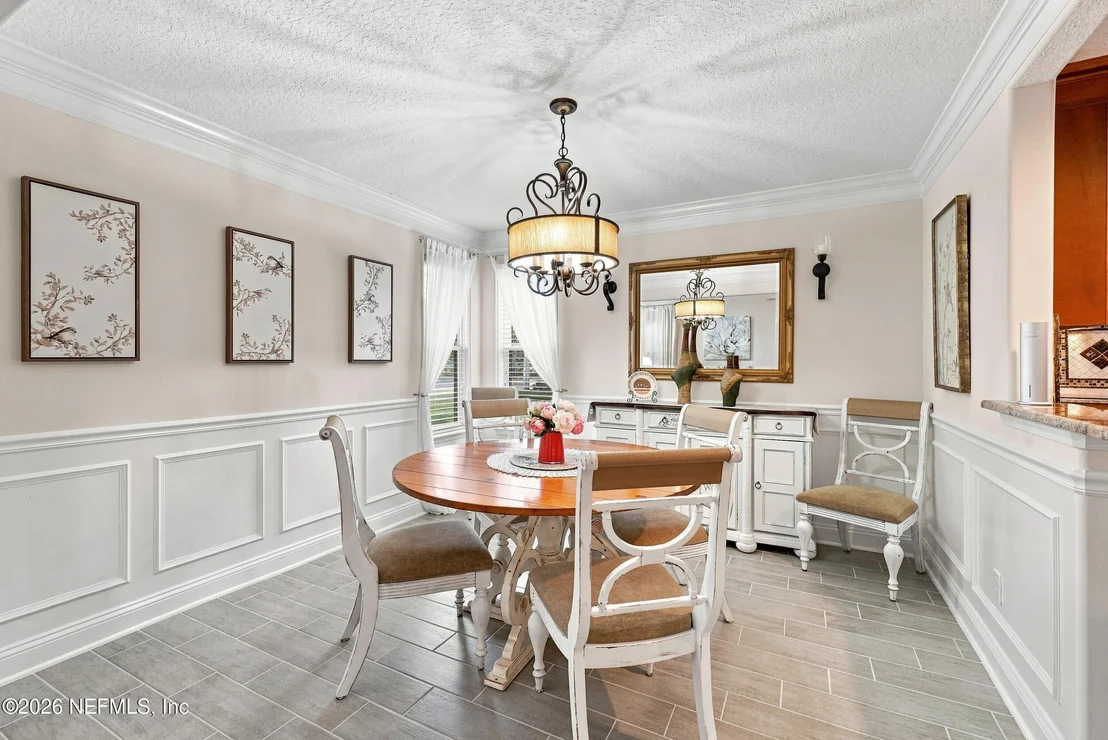 Photo of 1407 RIVERGATE Drive