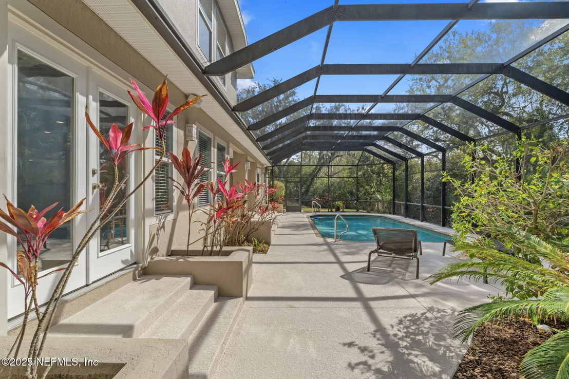 Photo of 105 SPANISH OAKS Lane