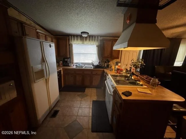 Photo of 1815 BARBER Drive