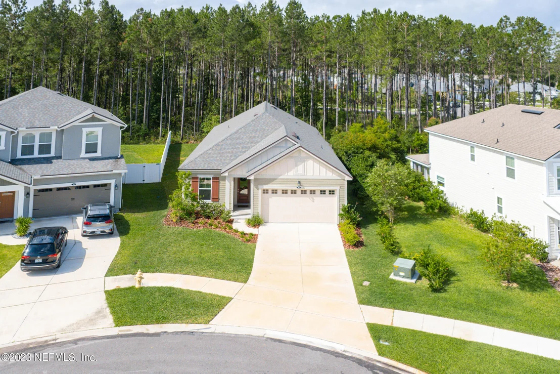 Photo of 27 CLOVERBROOK Road