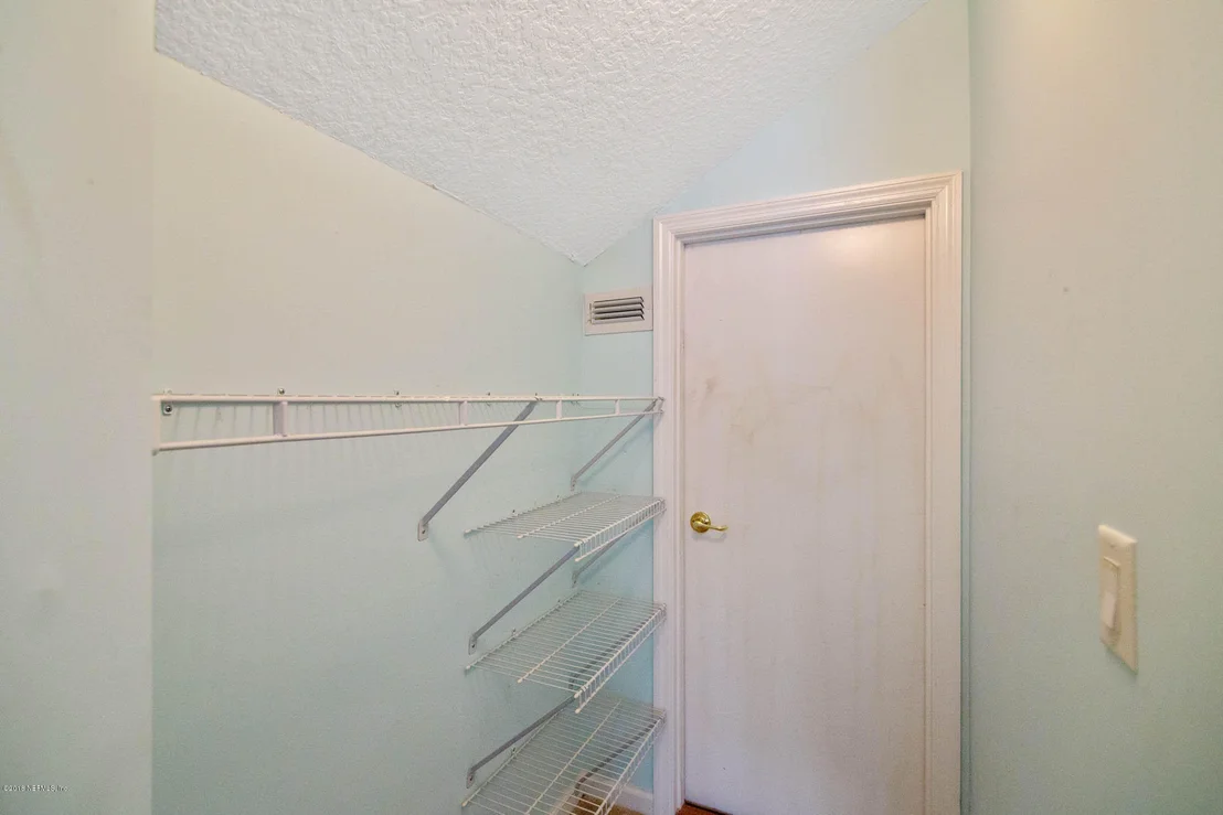 Photo of 115 GLEN OAKS Drive