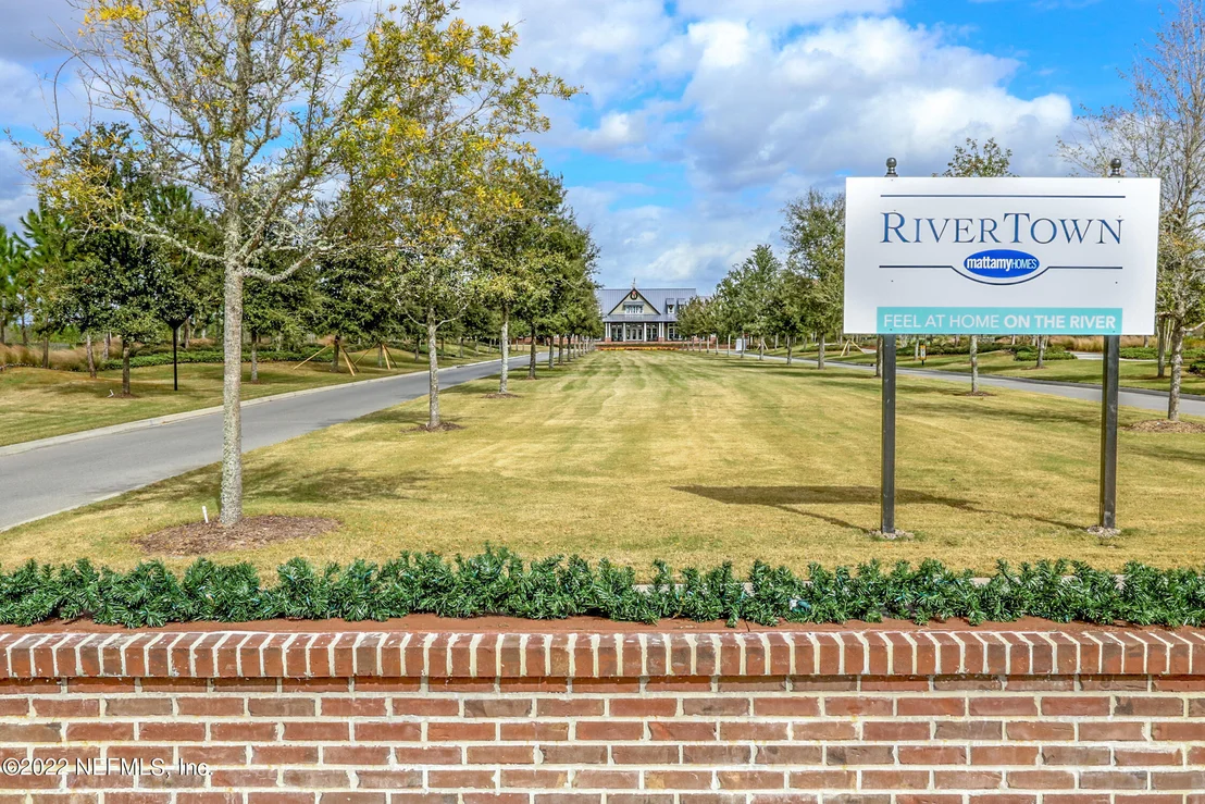 Photo of 78 CALUMET Drive