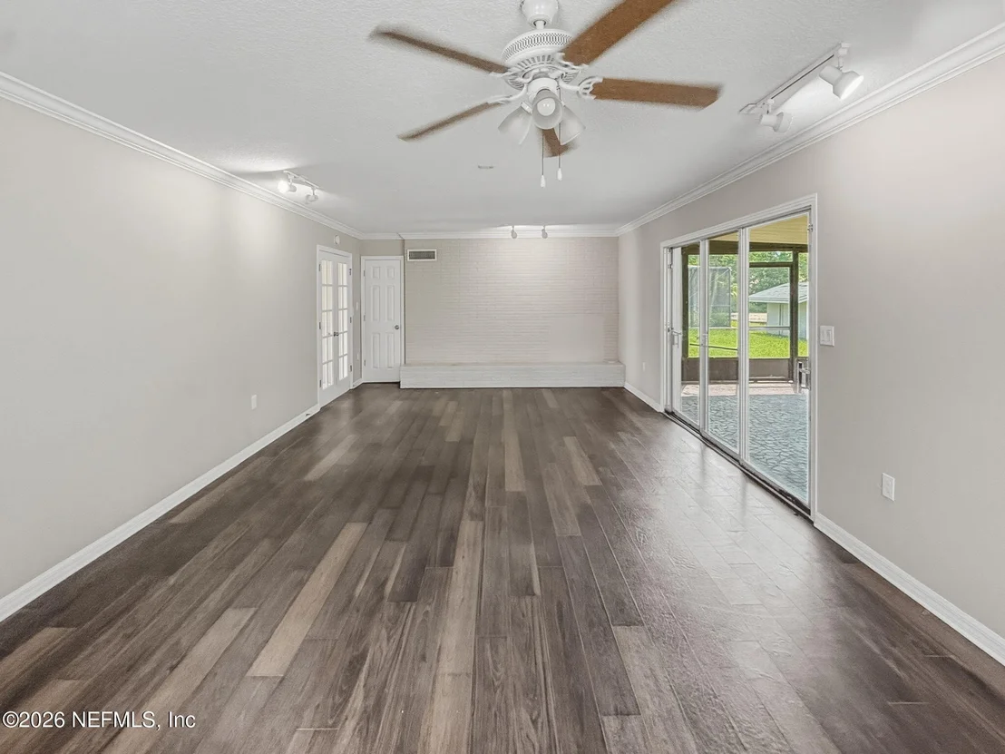 Photo of 477 DEL MONTE Drive