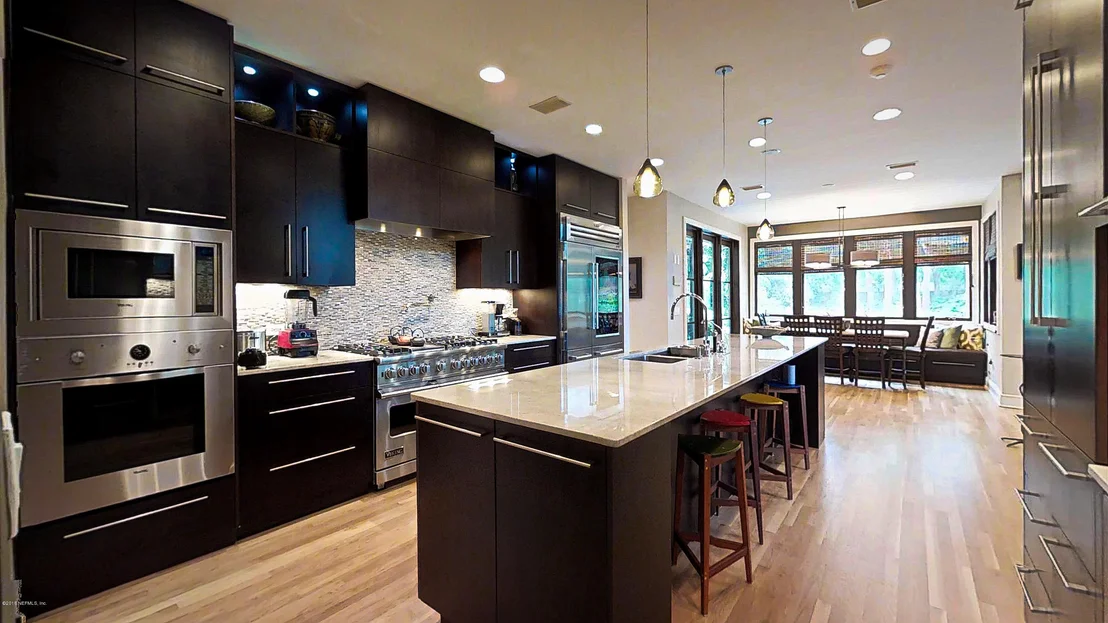 Photo of 3016 FOREST Circle