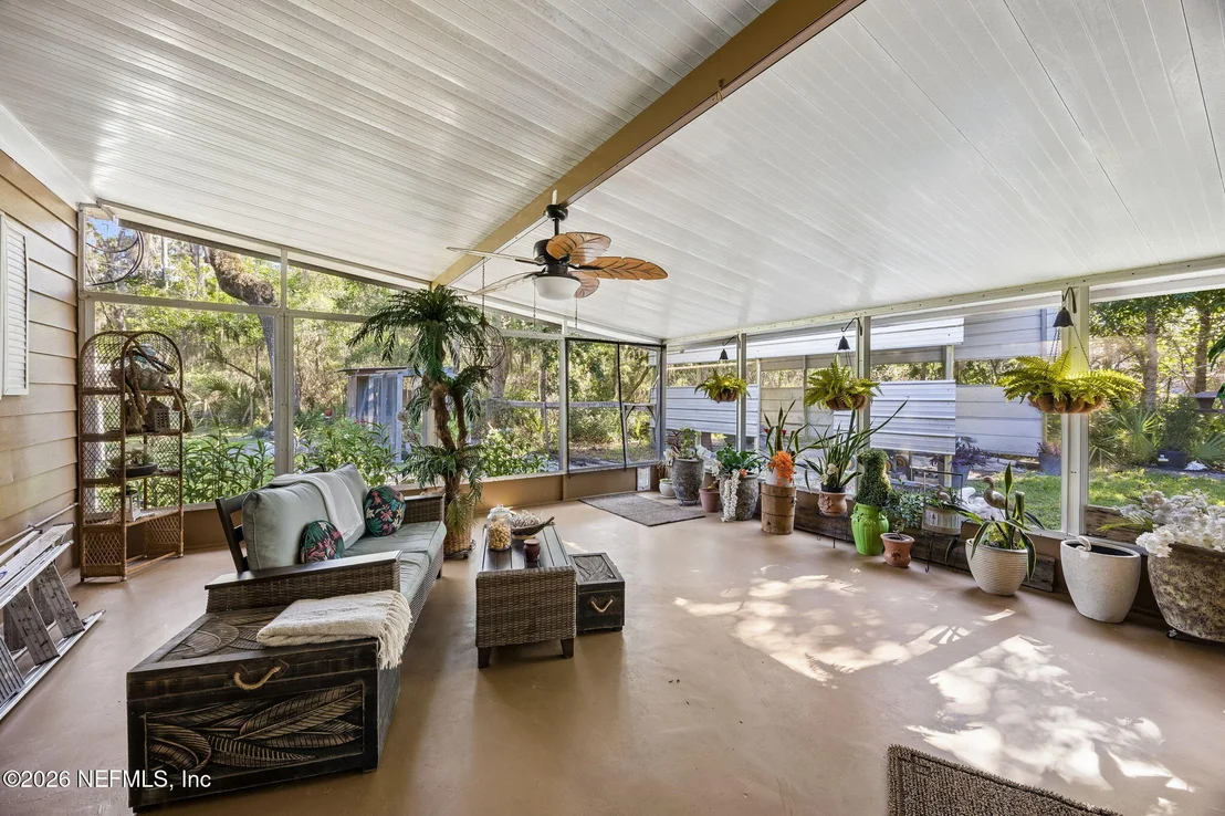 Photo of 110 PLUMOSA Drive