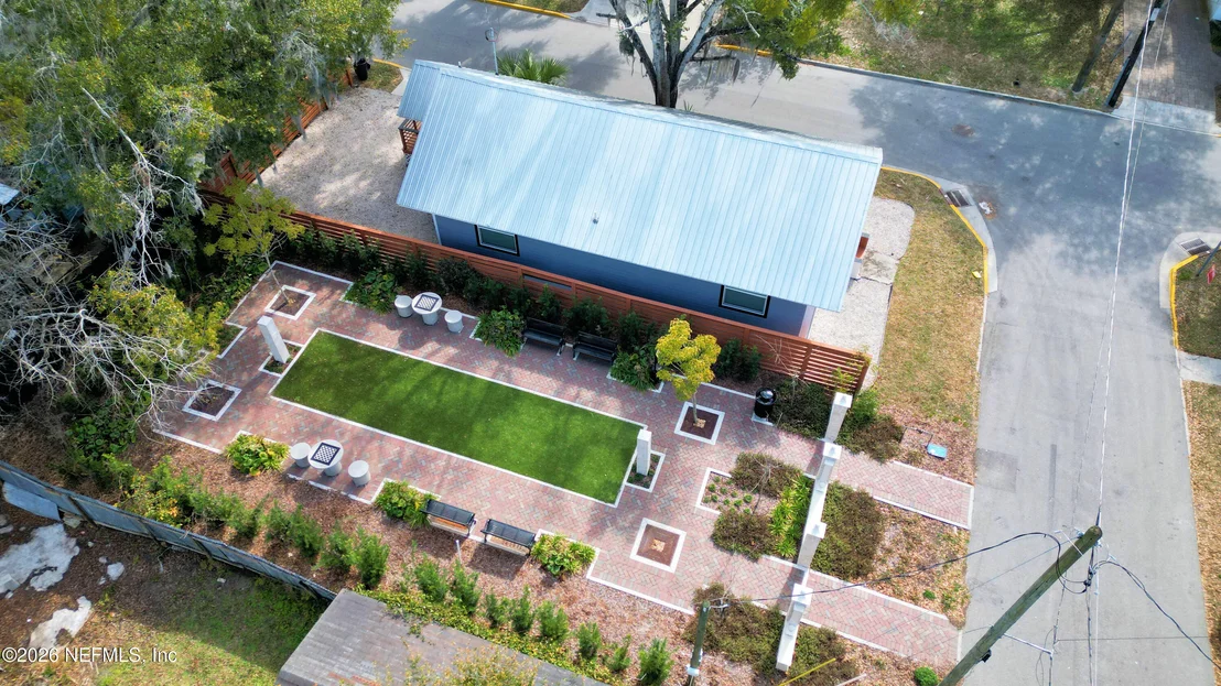 Photo of 83 WEEDEN Street