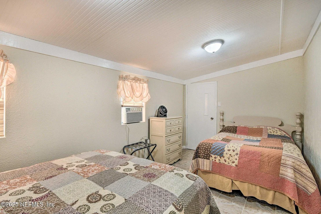 Photo of 118 RIVERSIDE Avenue