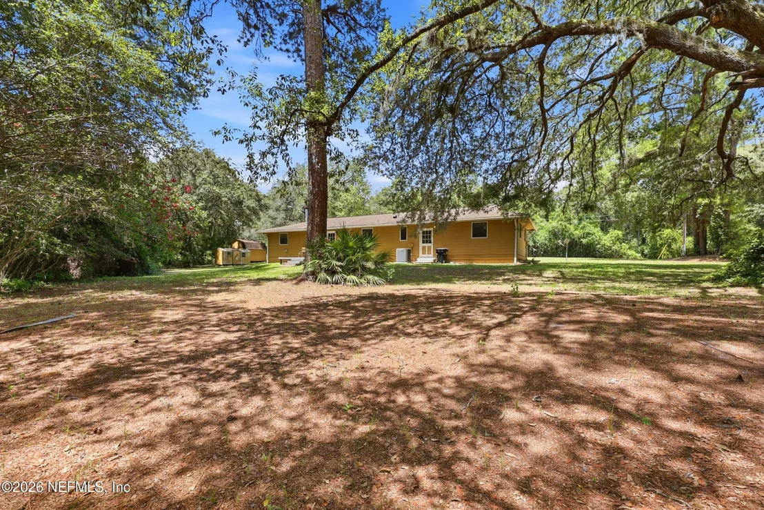 Photo of 1733 HEREFORD Road