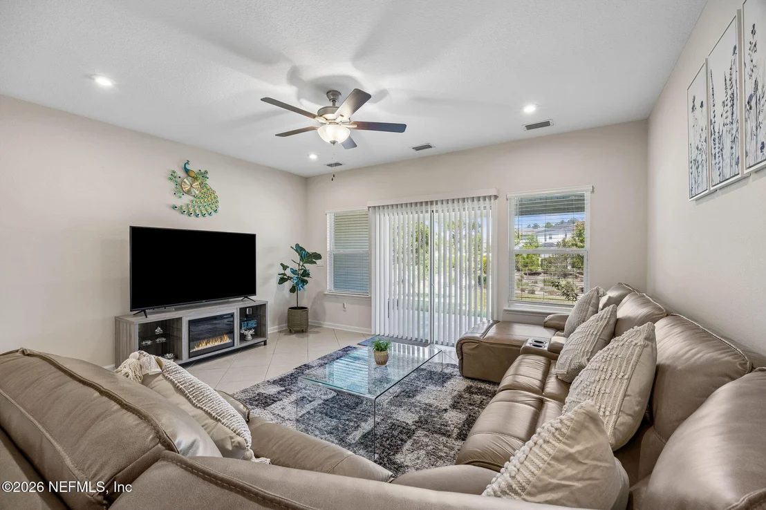 Photo of 48 RIVA RIDGE Place