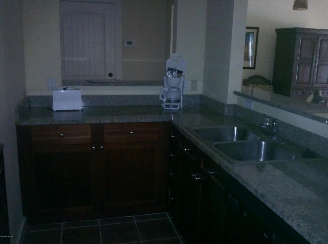 Photo of Unit 112 at 955 REGISTRY Boulevard