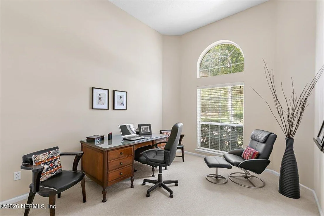 Photo of 1700 E COBBLESTONE Lane